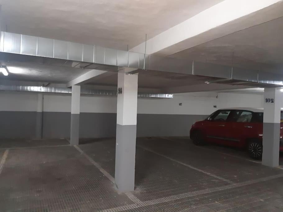 Beautiful Residential Apartment With Pool بينايدورم المظهر الخارجي الصورة