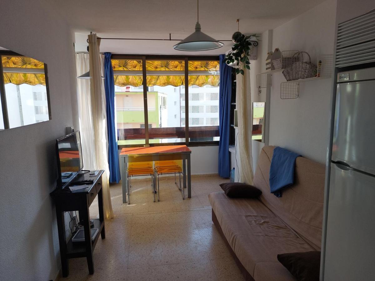 Beautiful Residential Apartment With Pool بينايدورم المظهر الخارجي الصورة
